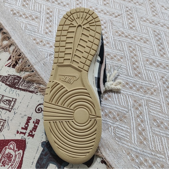 Nike SB Dunk Bandana Pattern Plaid Panel Sneakers - Picture 9 of 12